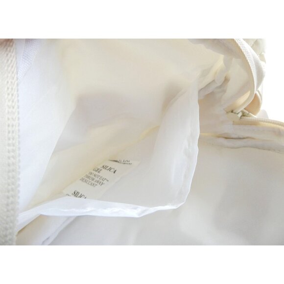 Gaiam Cream Quilted Crossbody Bag NWT - Picture 12 of 14